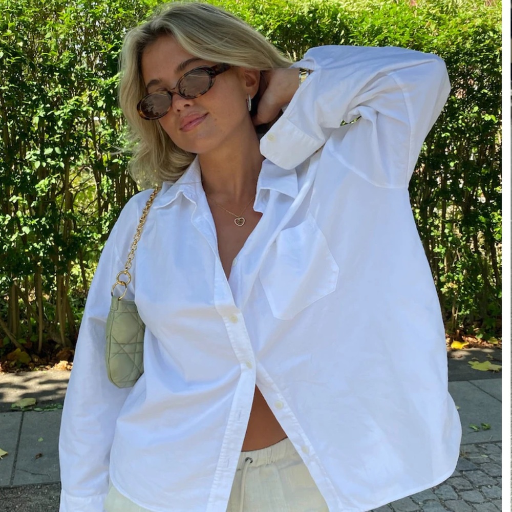 Djerf Avenue Breezy Shirt in White
